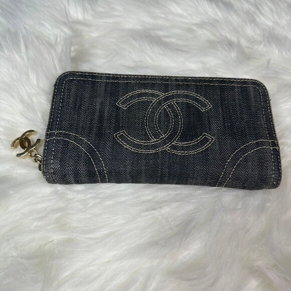 ❌SOLD❌ Authentic Chanel Denim CC Zip Around Zippy Continental Wallet - Picture 7 of 17